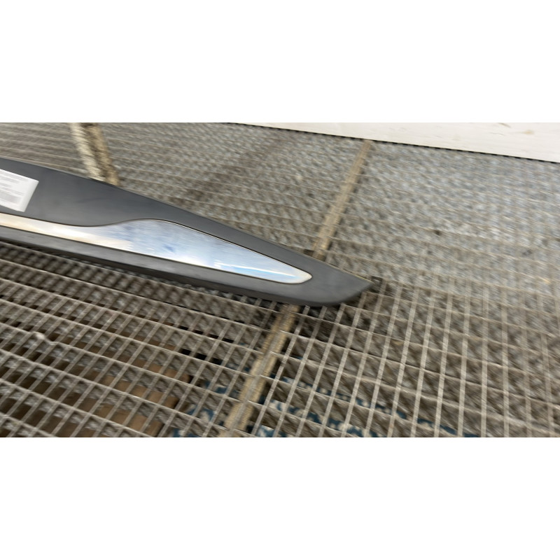 Baguette de porte arriere gauche  RENAULT CLIO 4 Photo n°3