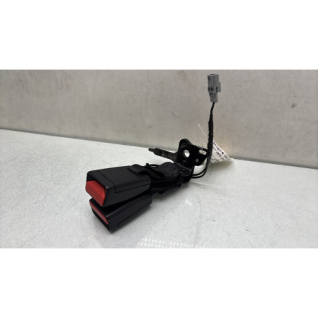 Attache ceinture arriere droit RENAULT CLIO 4