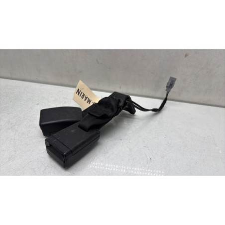 Attache ceinture arriere gauche RENAULT CLIO 4
