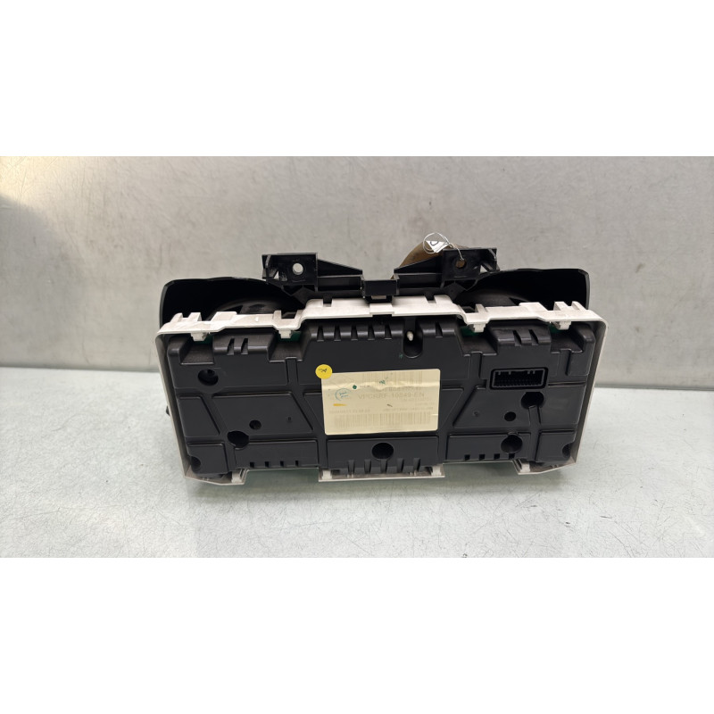 Compteur RENAULT CLIO 4 Photo n°1
