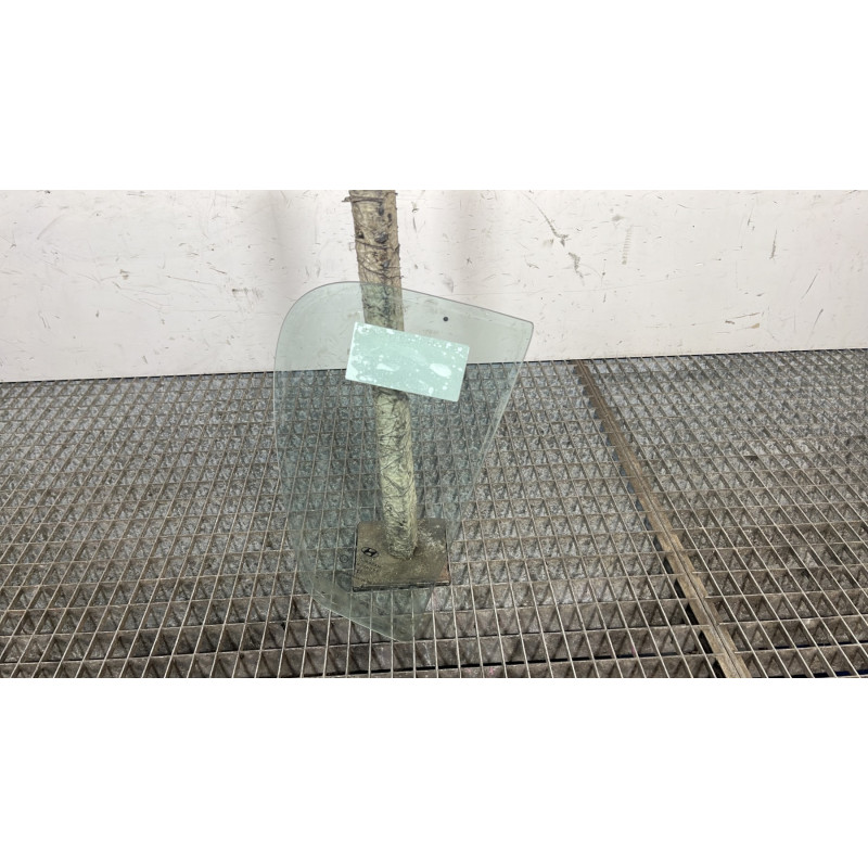 Custode arriere droit (porte) HYUNDAI I 20 1 Photo n°1