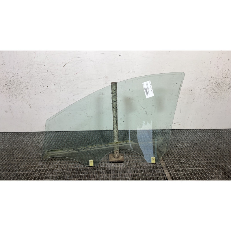 Vitre avant droit HYUNDAI I 20 1 Photo n°4
