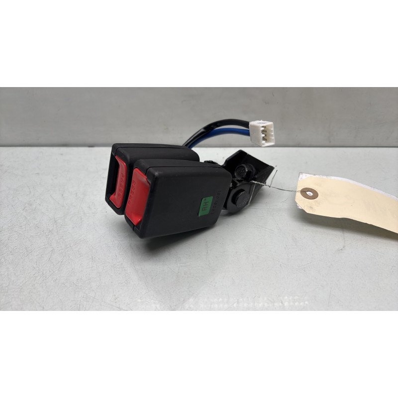 Attache ceinture arriere droit HYUNDAI I 20 1 Photo n°2