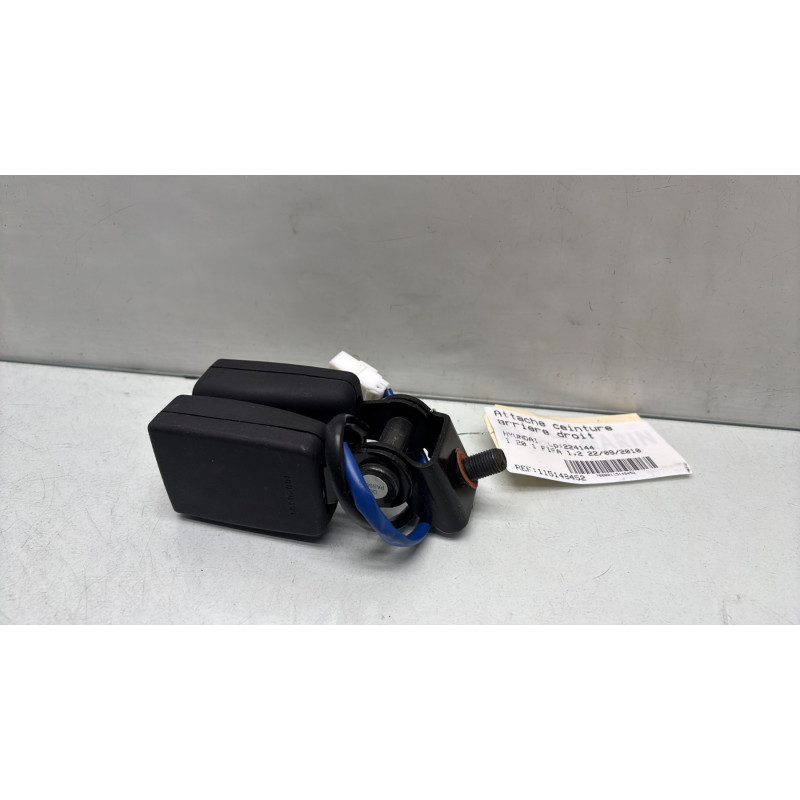 Attache ceinture arriere droit HYUNDAI I 20 1 Photo n°3
