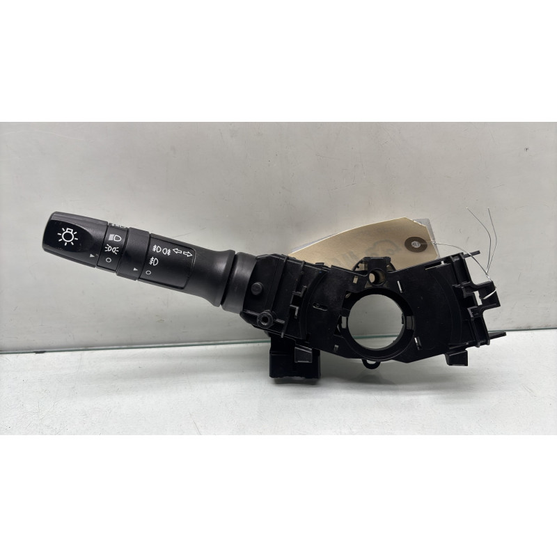 Commodo phare HYUNDAI I 20 1 Photo n°1