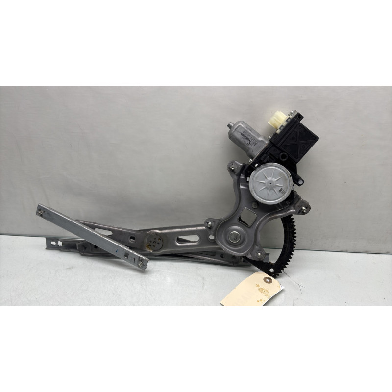 Leve vitre electrique avant gauche HYUNDAI I 20 1 Photo n°3