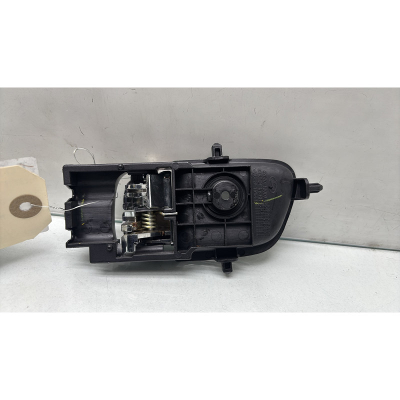 Poignee interieur arriere droit HYUNDAI I 20 1 Photo n°3