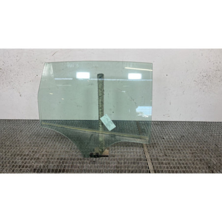 Vitre arriere droit FORD C-MAX 2 Photo n°1