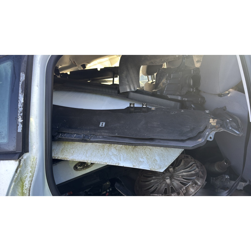 Vitre arriere droit FORD C-MAX 2 Photo n°19