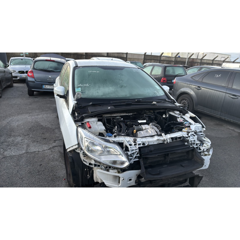 Malle/Hayon arriere FORD FOCUS 3 Photo n°19