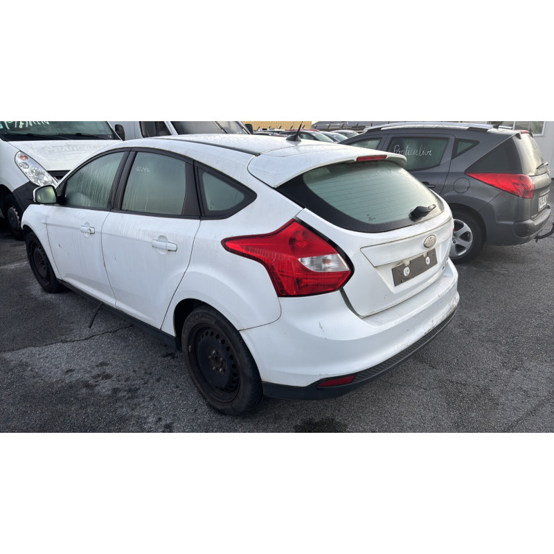 Vitre arriere gauche FORD FOCUS 3 Photo n°8