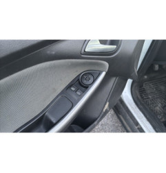 Commande de phare FORD FOCUS 3