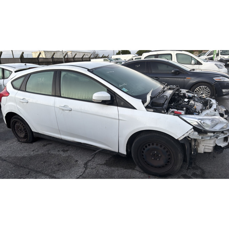 Feu arriere stop central FORD FOCUS 3 Photo n°10