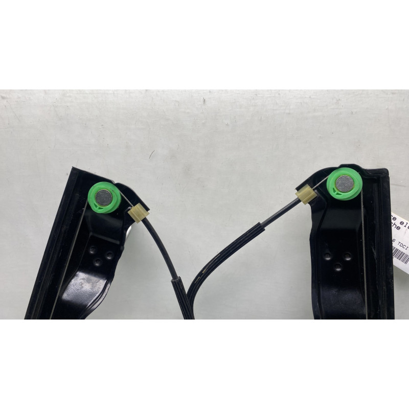 Leve vitre electrique avant gauche FORD FOCUS 3 Photo n°4