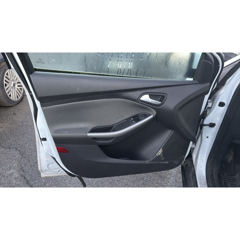 Leve vitre electrique avant gauche FORD FOCUS 3 Photo n°17
