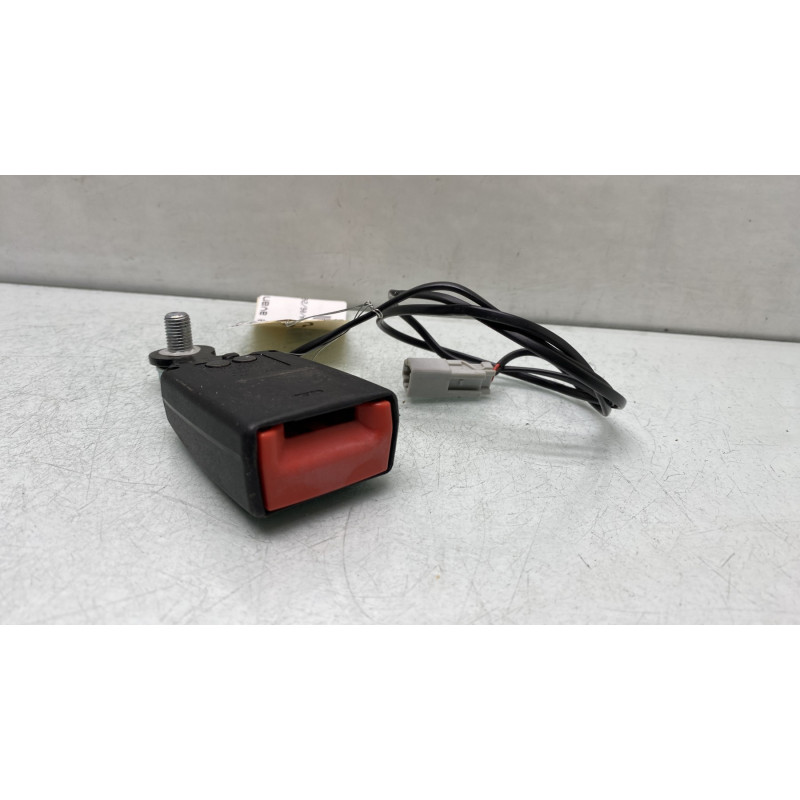 Attache ceinture avant droit FIAT 500 2 Photo n°1