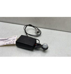 Attache ceinture avant droit FIAT 500 2