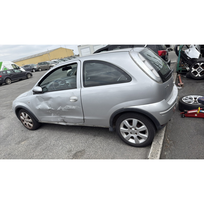 Arret de porte avant gauche OPEL CORSA C Photo n°15