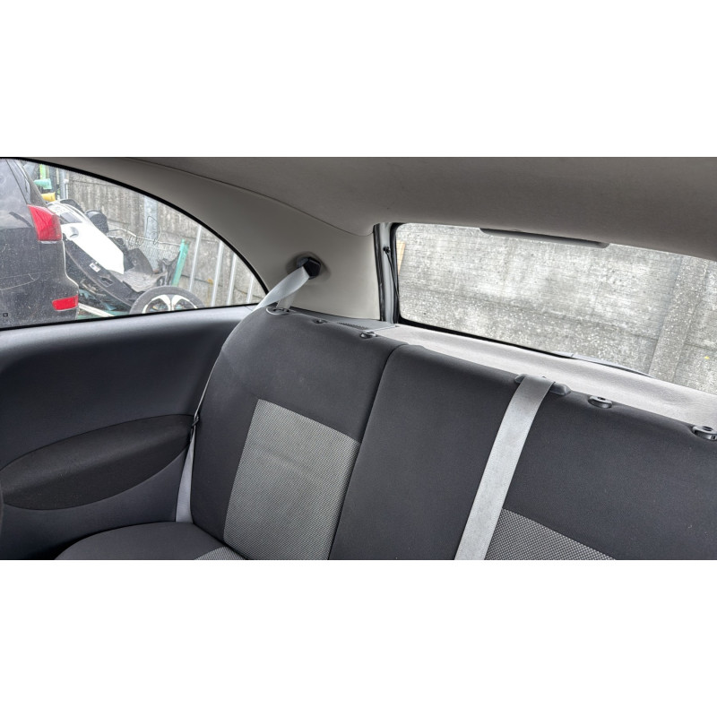 Arret de porte avant gauche OPEL CORSA C Photo n°19
