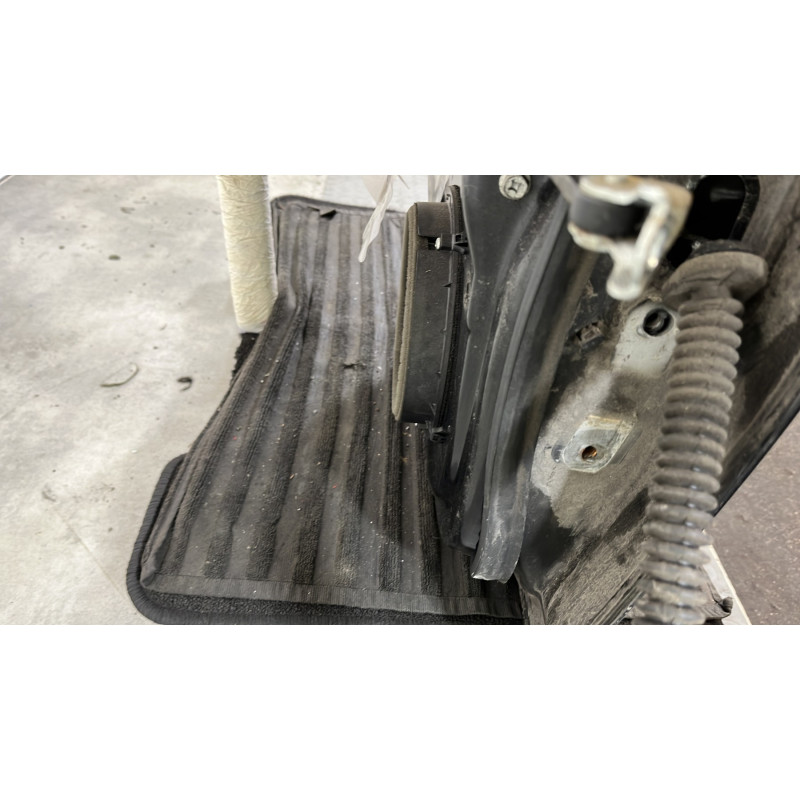 Porte arriere gauche SUZUKI SWIFT 3 Photo n°6