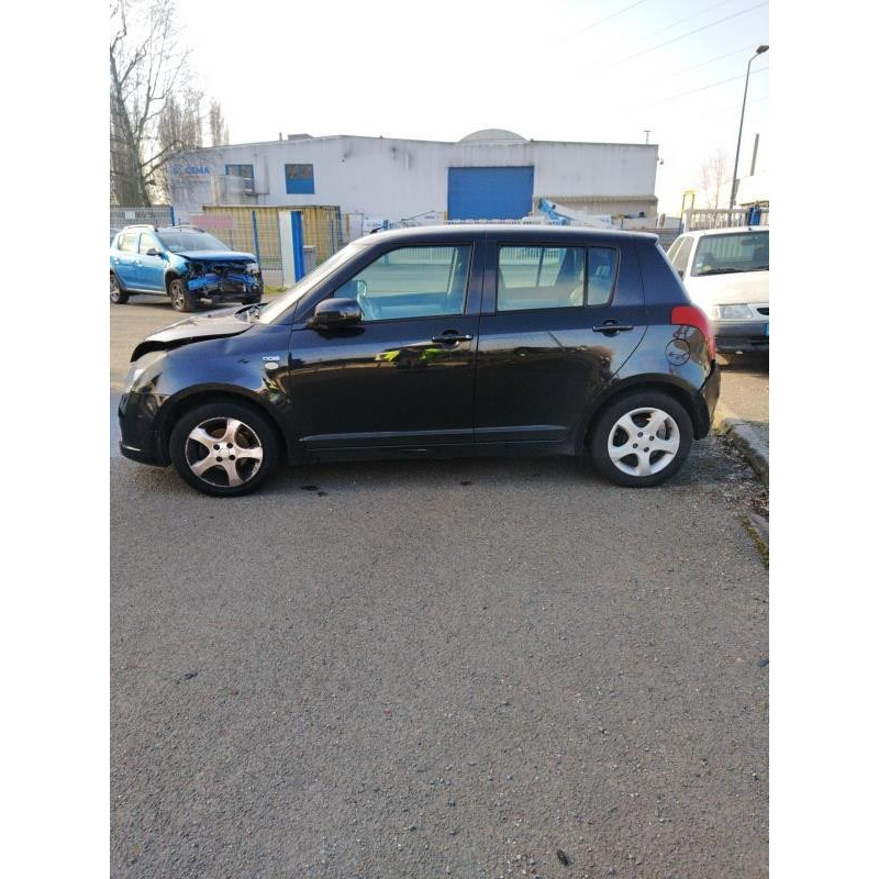Porte arriere gauche SUZUKI SWIFT 3 Photo n°10