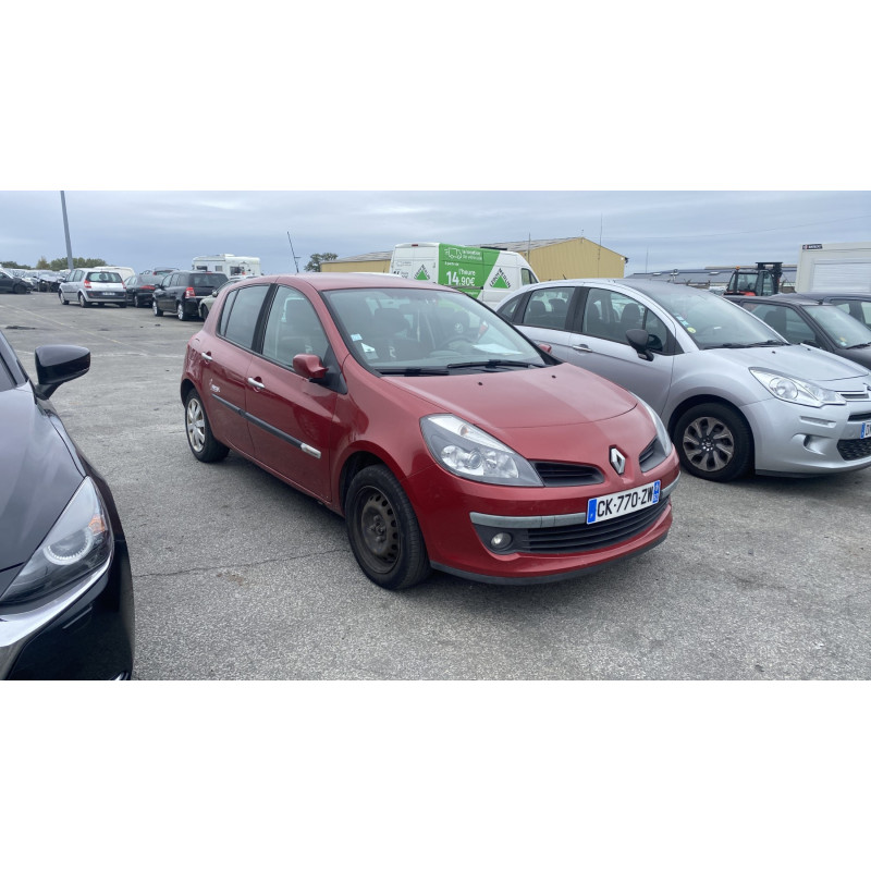 Face avant RENAULT CLIO 3 Photo n°7