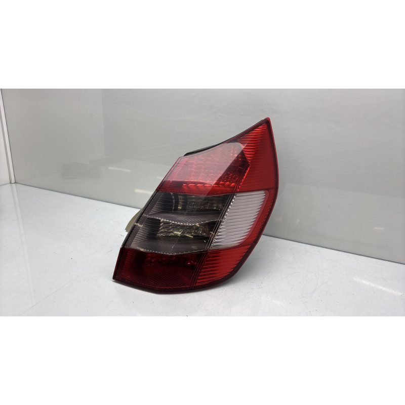 Feu arriere principal droit (feux) RENAULT SCENIC 2 Photo n°2