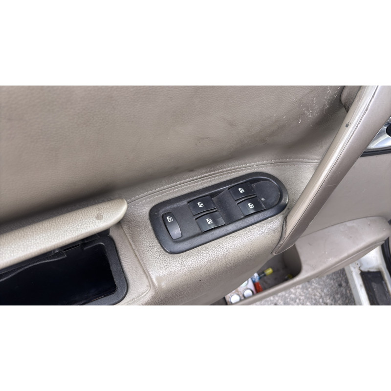 Feu arriere principal droit (feux) RENAULT SCENIC 2 Photo n°17