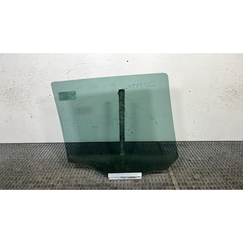 Vitre arriere gauche OPEL ZAFIRA B Photo n°4