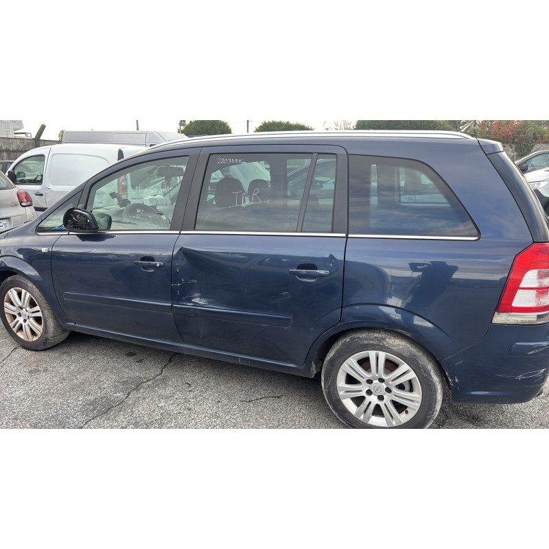 Vitre arriere gauche OPEL ZAFIRA B Photo n°11