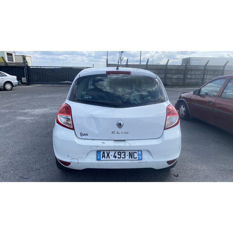 Porte avant droit RENAULT CLIO 3 Photo n°18