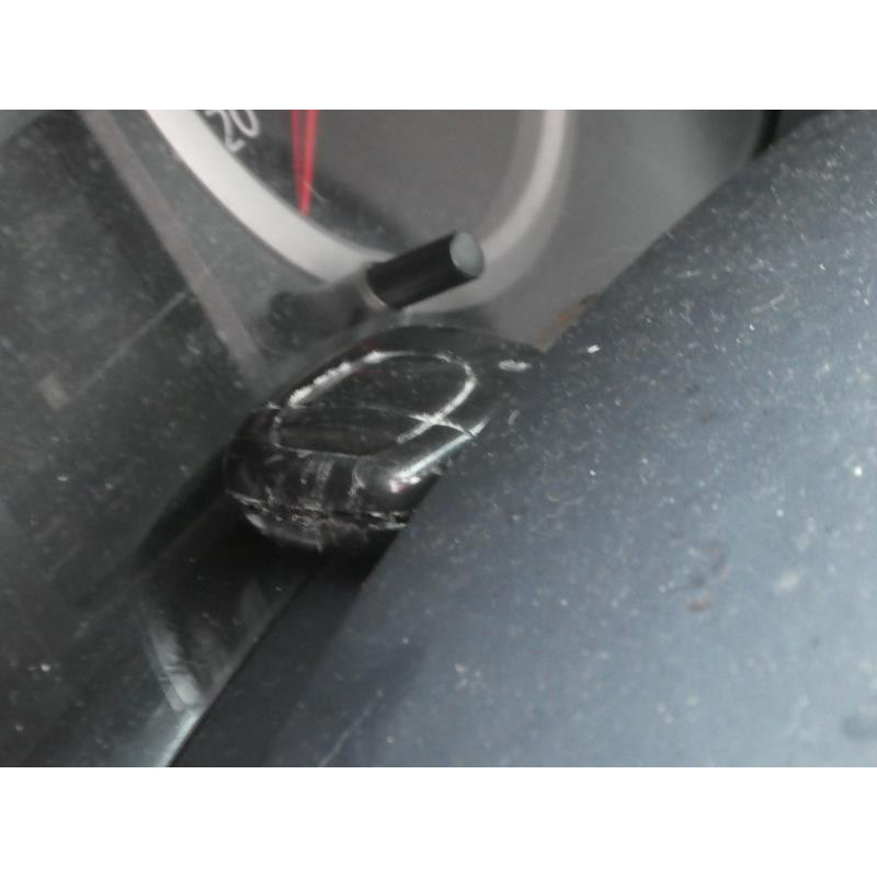 Vitre avant gauche RENAULT CLIO 2 Photo n°7