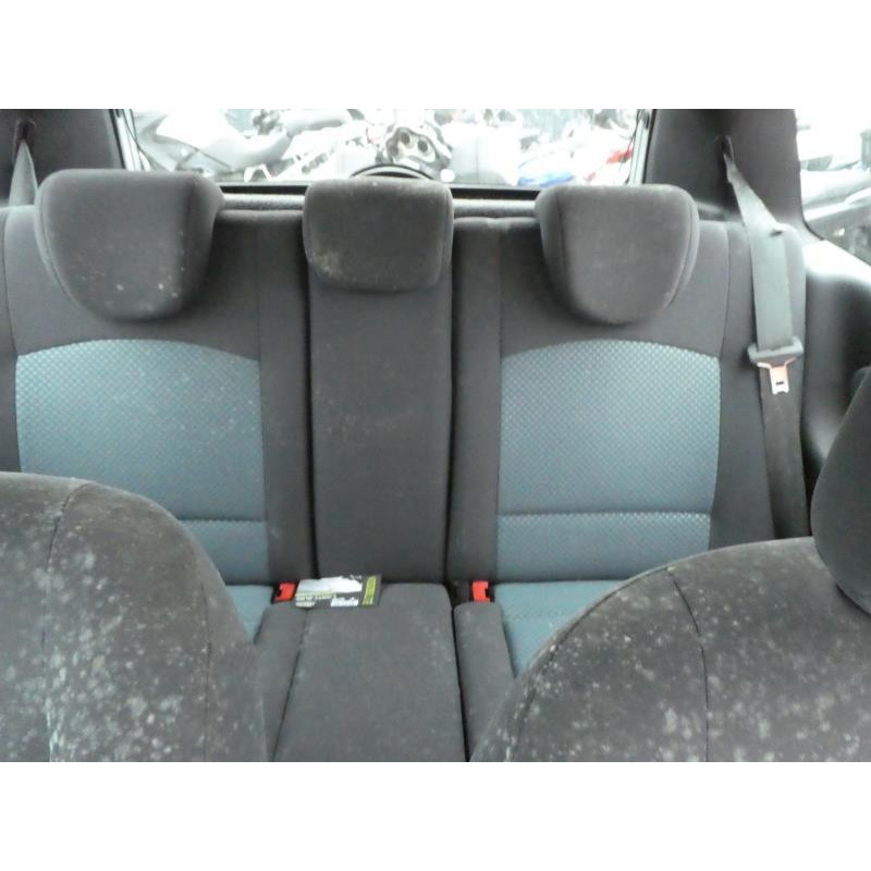 Vitre avant gauche RENAULT CLIO 2 Photo n°8