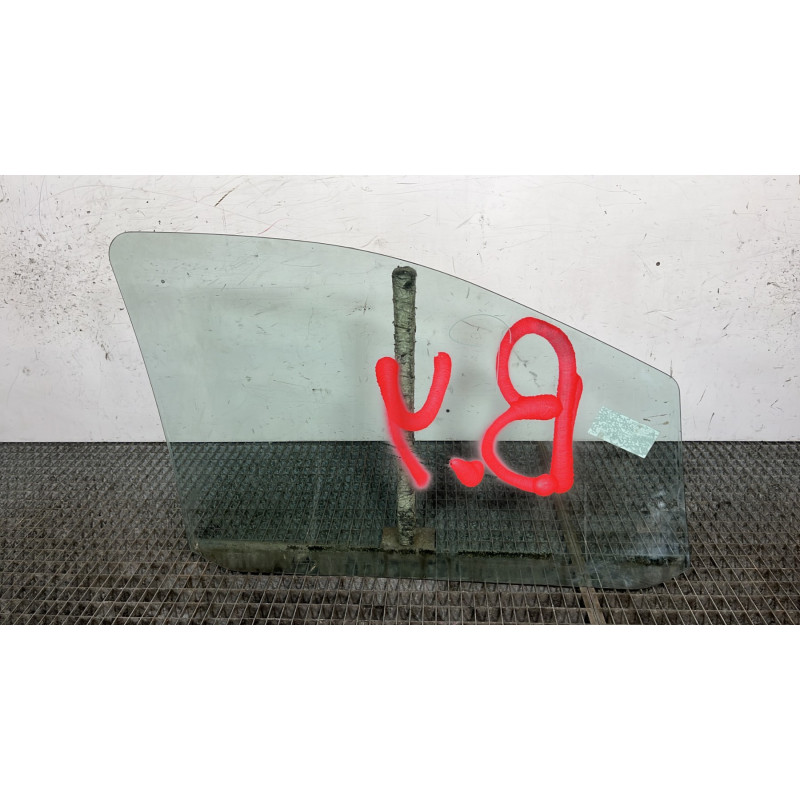 Vitre avant gauche SEAT ALHAMBRA 1 Photo n°3