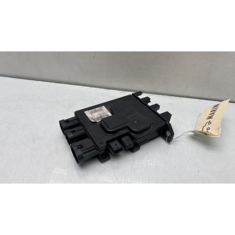 Porte fusible RENAULT MEGANE 3 Photo n°1