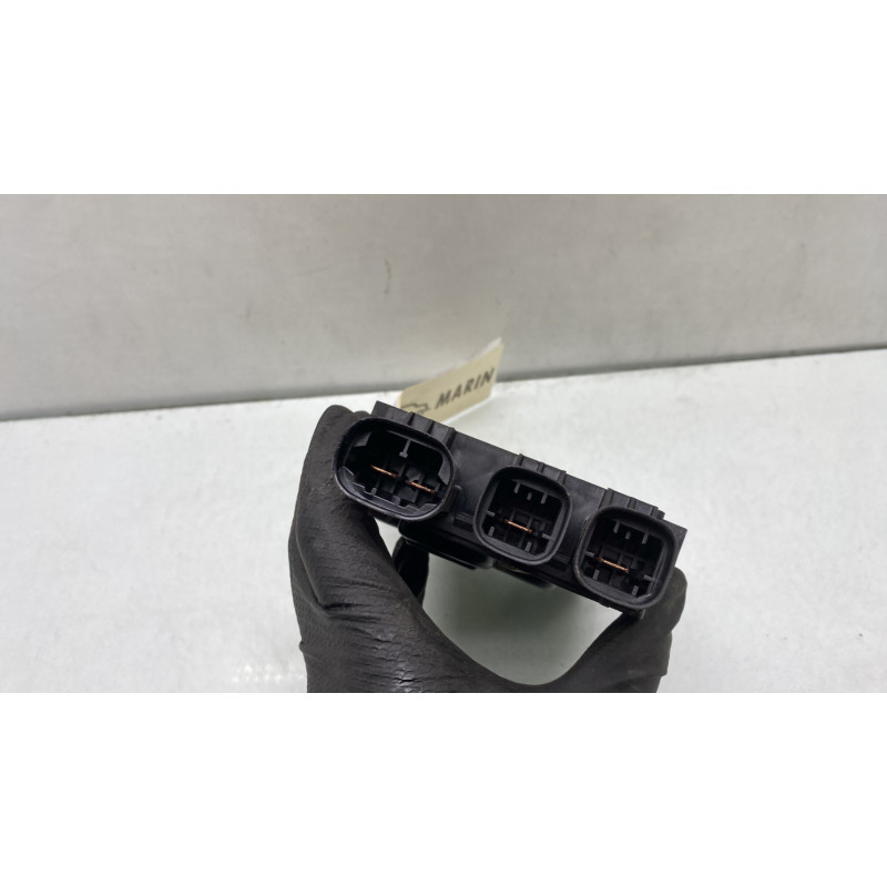 Porte fusible RENAULT MEGANE 3 Photo n°2