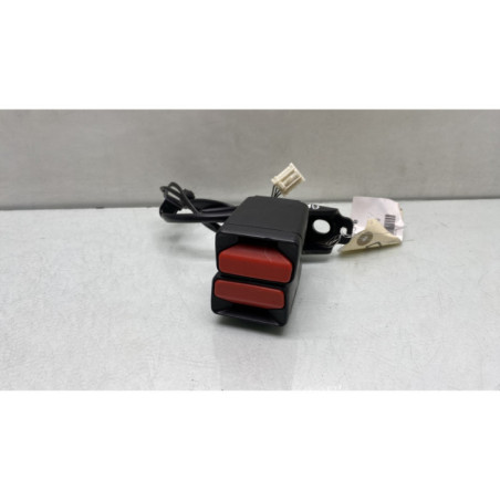 Attache ceinture arriere droit CITROEN DS5 Photo n°1