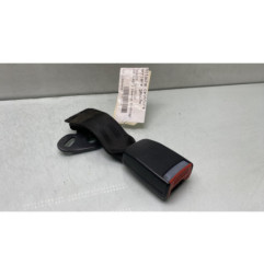 Attache ceinture arriere gauche PEUGEOT 205 Photo n°1
