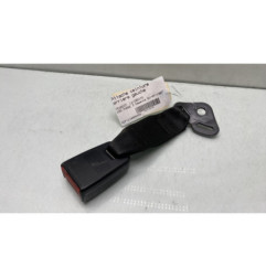 Attache ceinture arriere gauche PEUGEOT 205