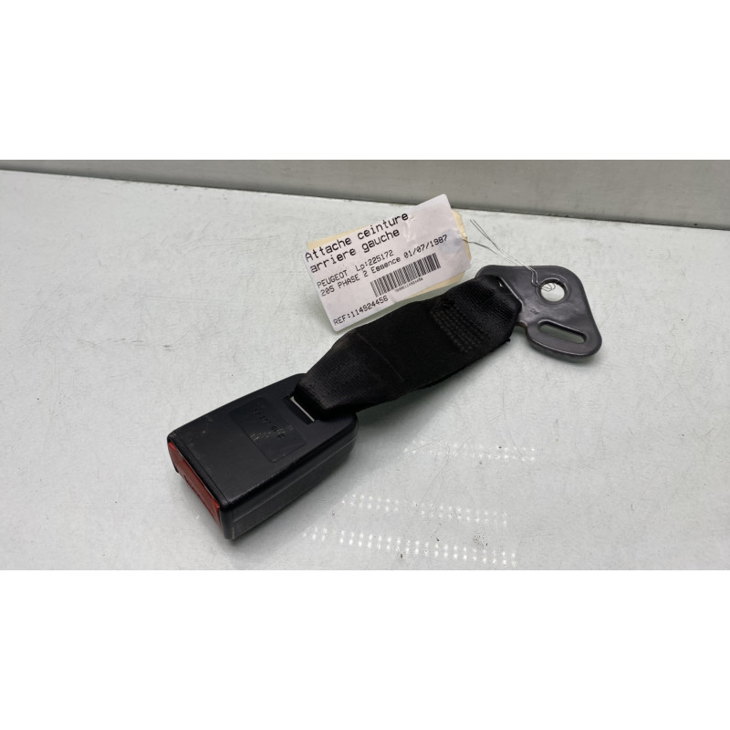 Attache ceinture arriere gauche PEUGEOT 205 Photo n°2