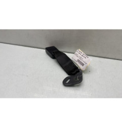 Attache ceinture arriere gauche PEUGEOT 205
