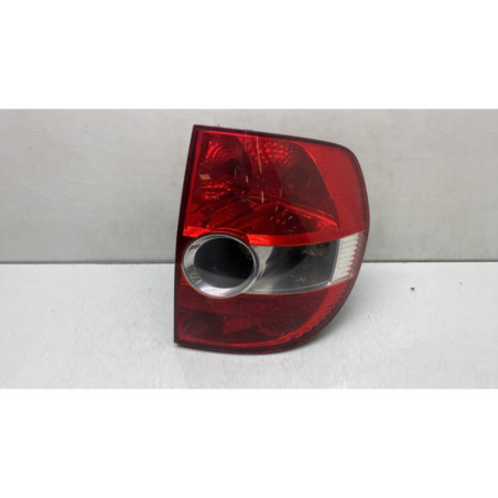 Feu arriere principal droit (feux) VOLKSWAGEN FOX Photo n°1