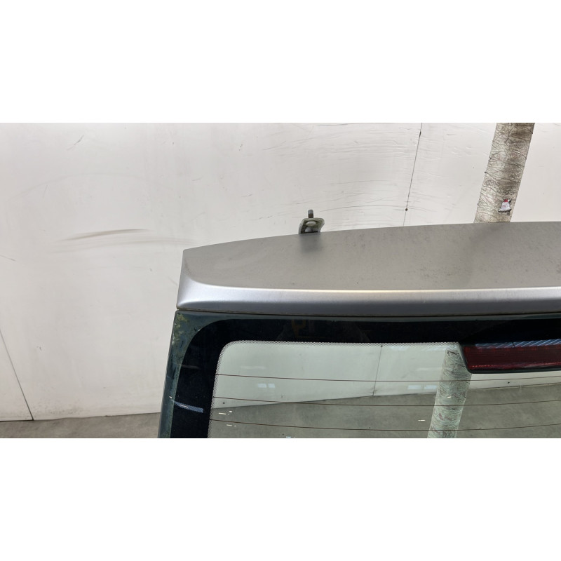 Malle/Hayon arriere VOLKSWAGEN FOX Photo n°2