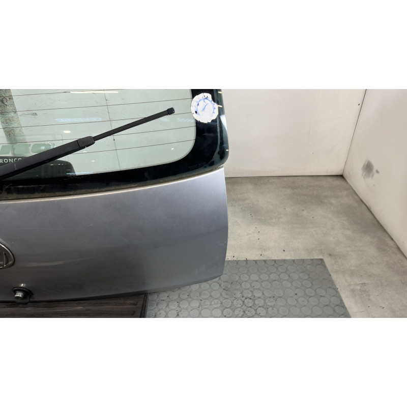 Malle/Hayon arriere VOLKSWAGEN FOX Photo n°4