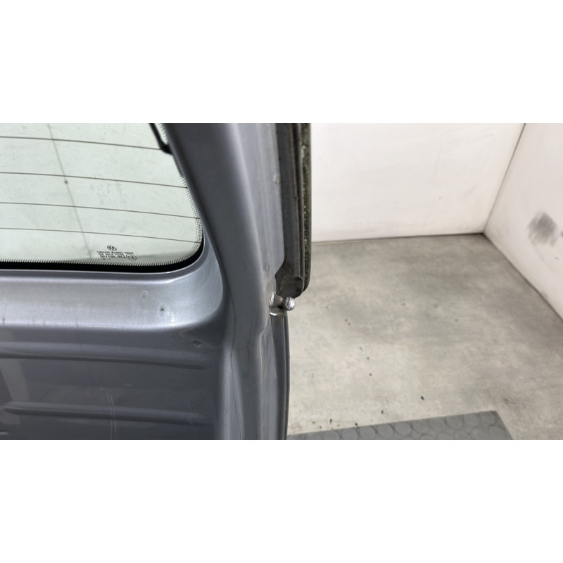Malle/Hayon arriere VOLKSWAGEN FOX Photo n°8
