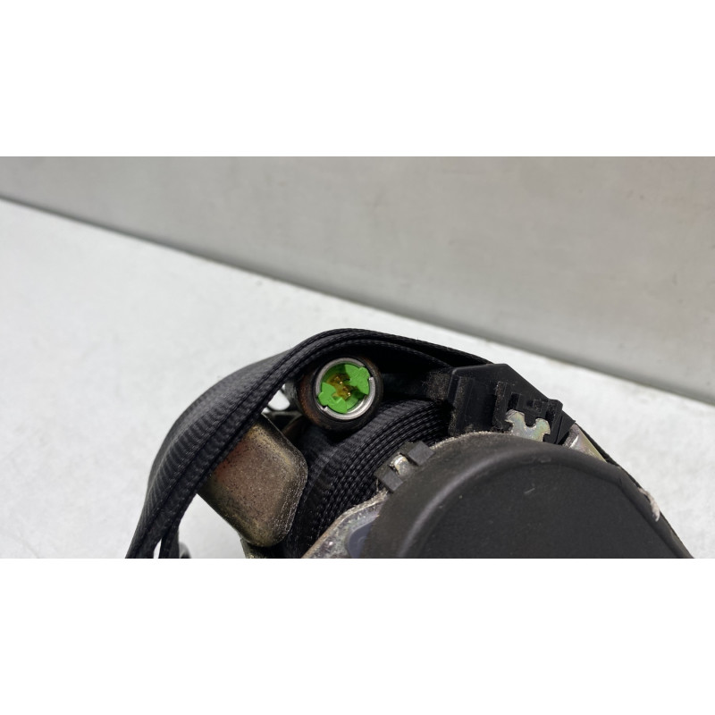 Pretensionneur de ceinture avant droit VOLKSWAGEN FOX Photo n°2