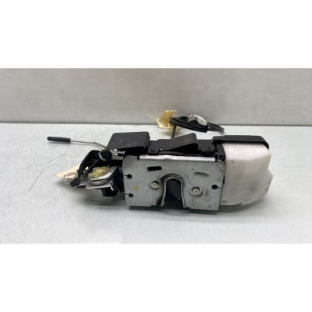 Serrure avant droit VOLKSWAGEN FOX Photo n°1