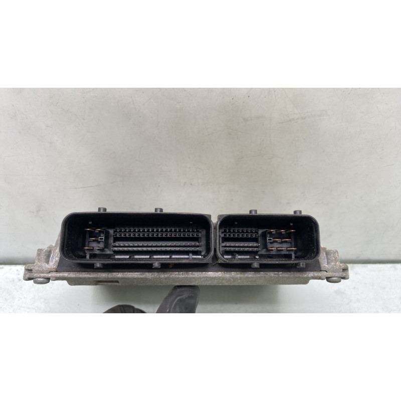 Calculateur moteur VOLKSWAGEN FOX Photo n°3