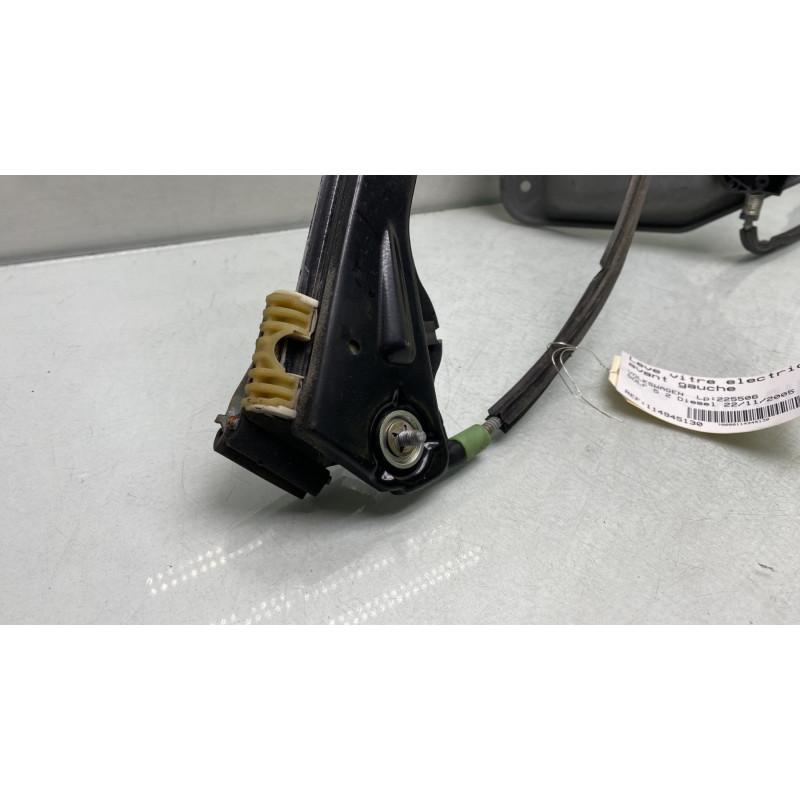 Leve vitre electrique avant gauche VOLKSWAGEN GOLF 5 Photo n°7