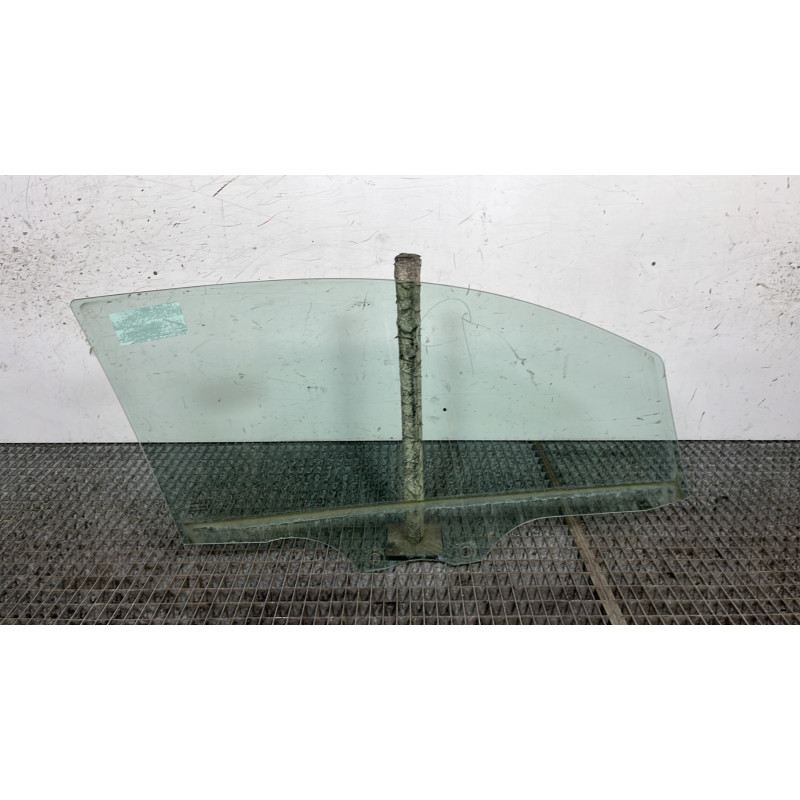 Vitre avant gauche CITROEN C1 2 Photo n°4
